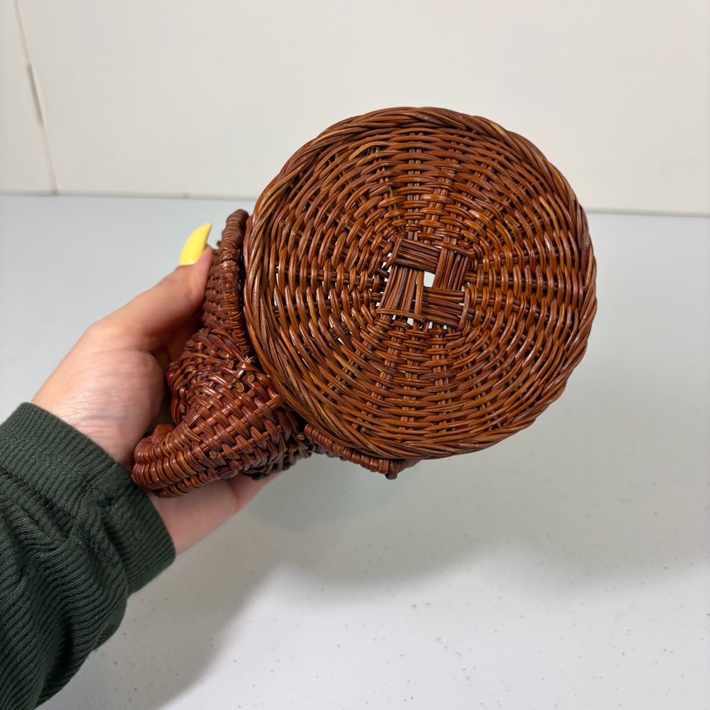 Vintage Woven Wicker Elephant Basket planter Trinket Eyes 70s 80s Owls Boho - Picture 6 of 8